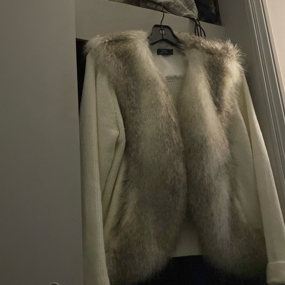 LISA INTERNATIONAL Faux Fur Trim Chenille cardigan Sweater Sz M